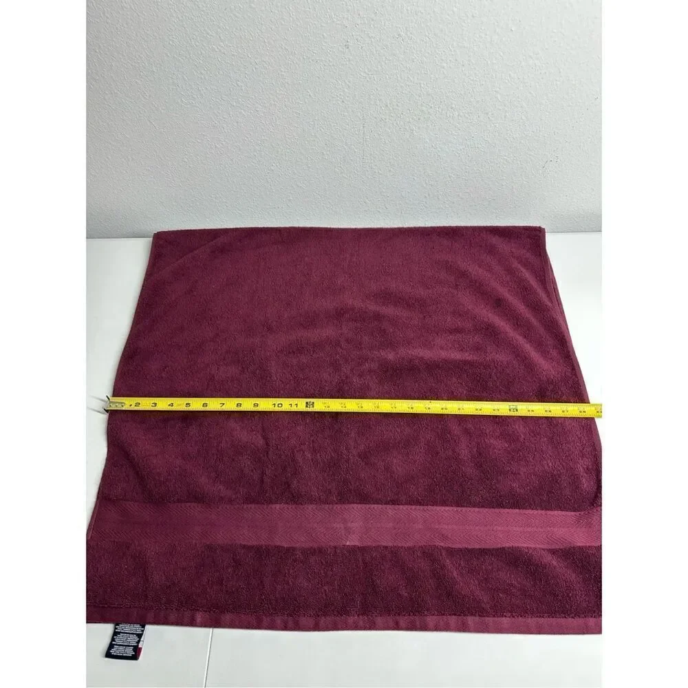 NWOT Tommy Hilfiger Modern American Solid Bath Towel 30 X 54 Inches 100% Cotton